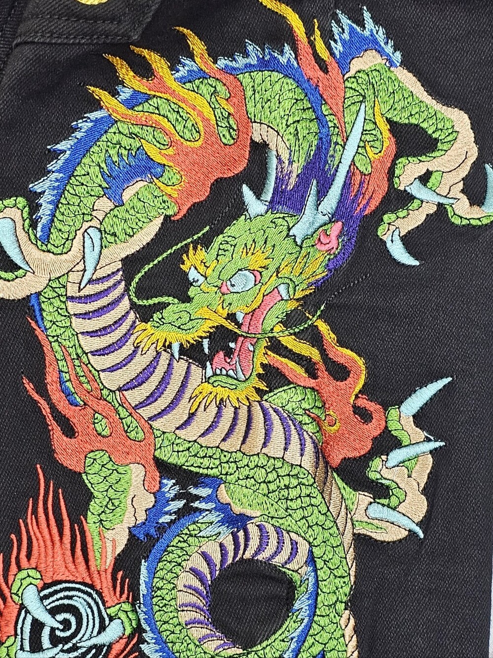 Ed Hardy Embroidered Dragon Stacked Boot Jeans Black Men’s Size 32x37 Raw Hem